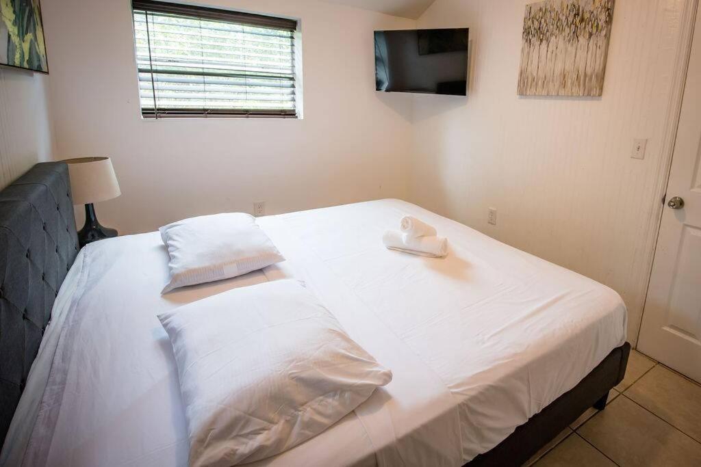 3 Bedroom Miami Home 15 Minutes To The Beach Ngoại thất bức ảnh