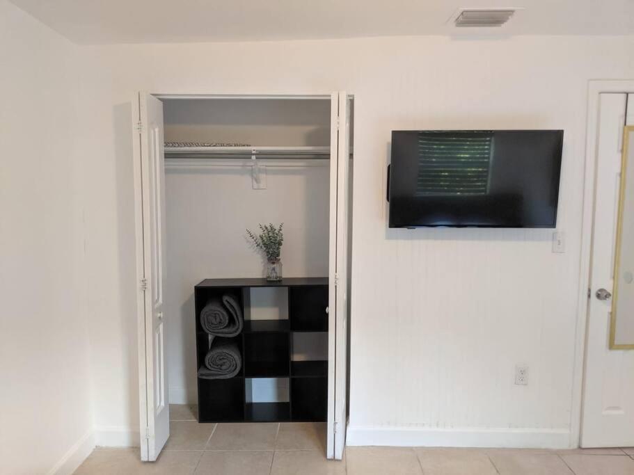 3 Bedroom Miami Home 15 Minutes To The Beach Ngoại thất bức ảnh