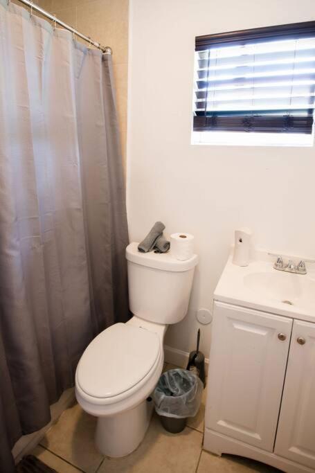 3 Bedroom Miami Home 15 Minutes To The Beach Ngoại thất bức ảnh